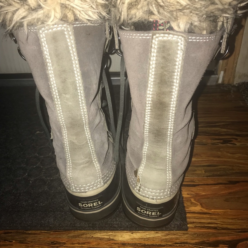 Sorel boots - Picture 5 of 5